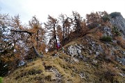 56 Saliamo per ripida traccia al Pizzo Badile